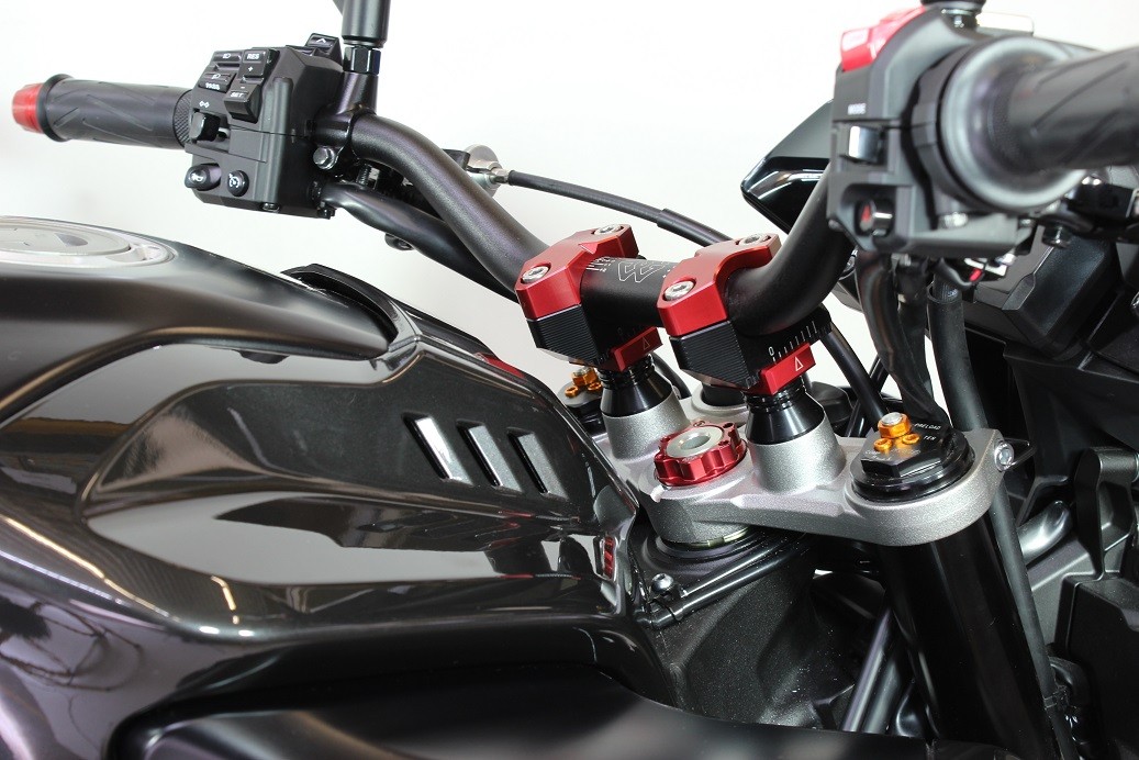 GILLES 2DGT adjustable handlebar clamps black