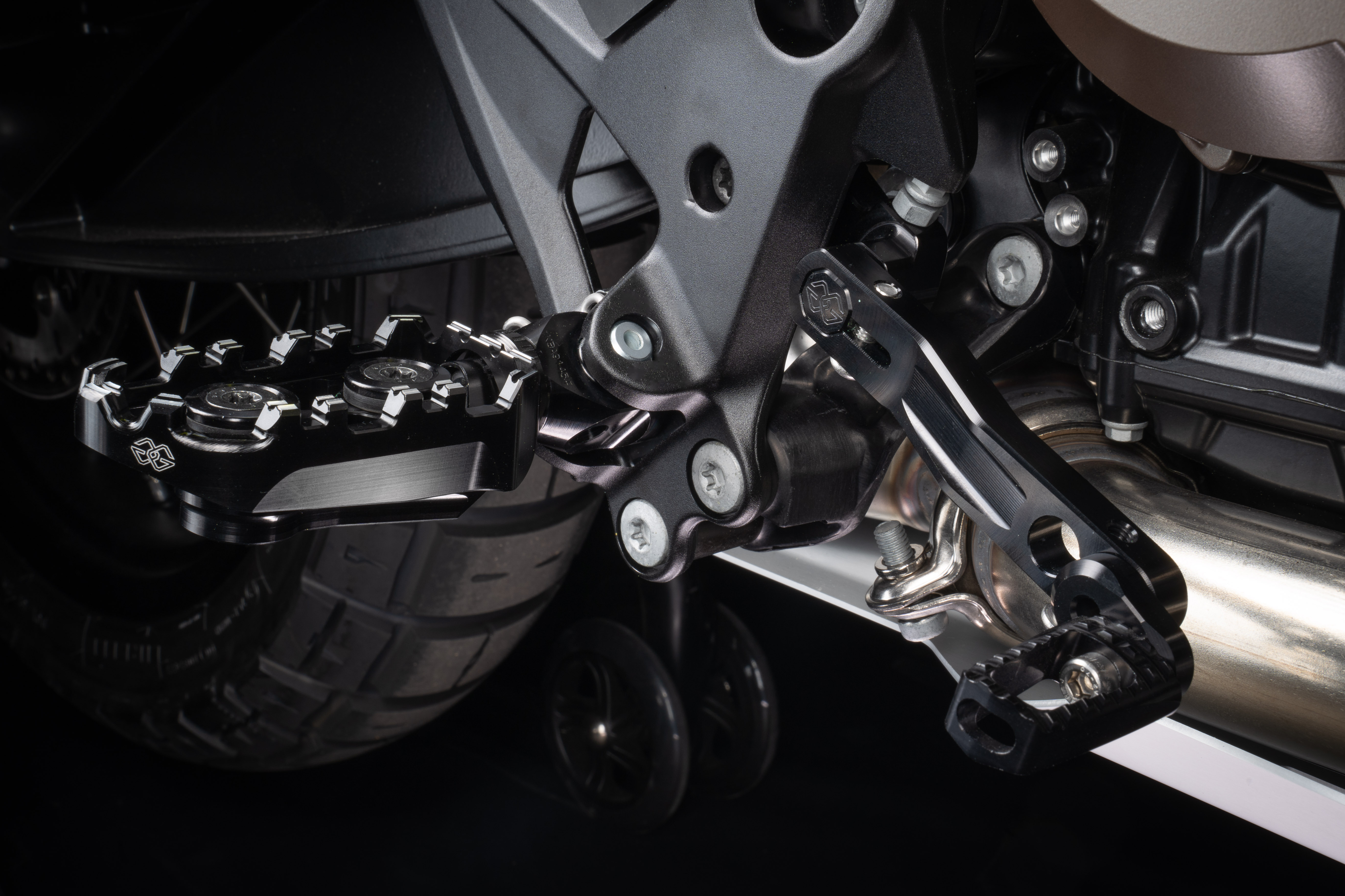 GILLES RCT Brake Lever Kit, black for KTM 790 Adventure, 890 Adventure, Husqvarna Norden 901