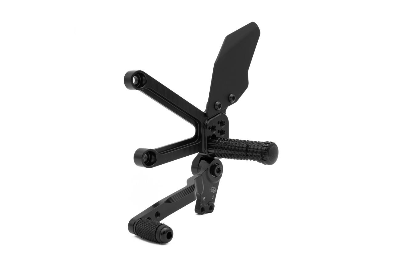 GILLES FXR2 footrestenanlage black for Kawasaki ZX-4R 2023-