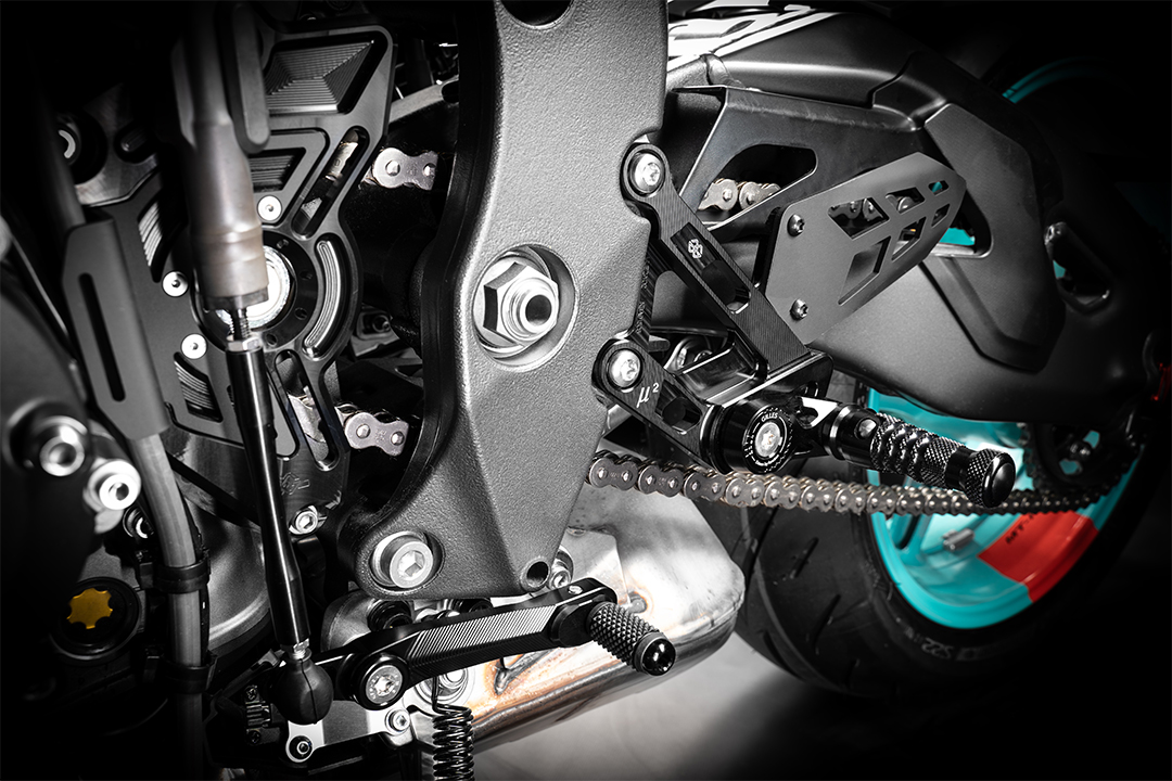 GILLES MUE2 footrest Rearsets for Yamaha MT-10 Model Year 2022-