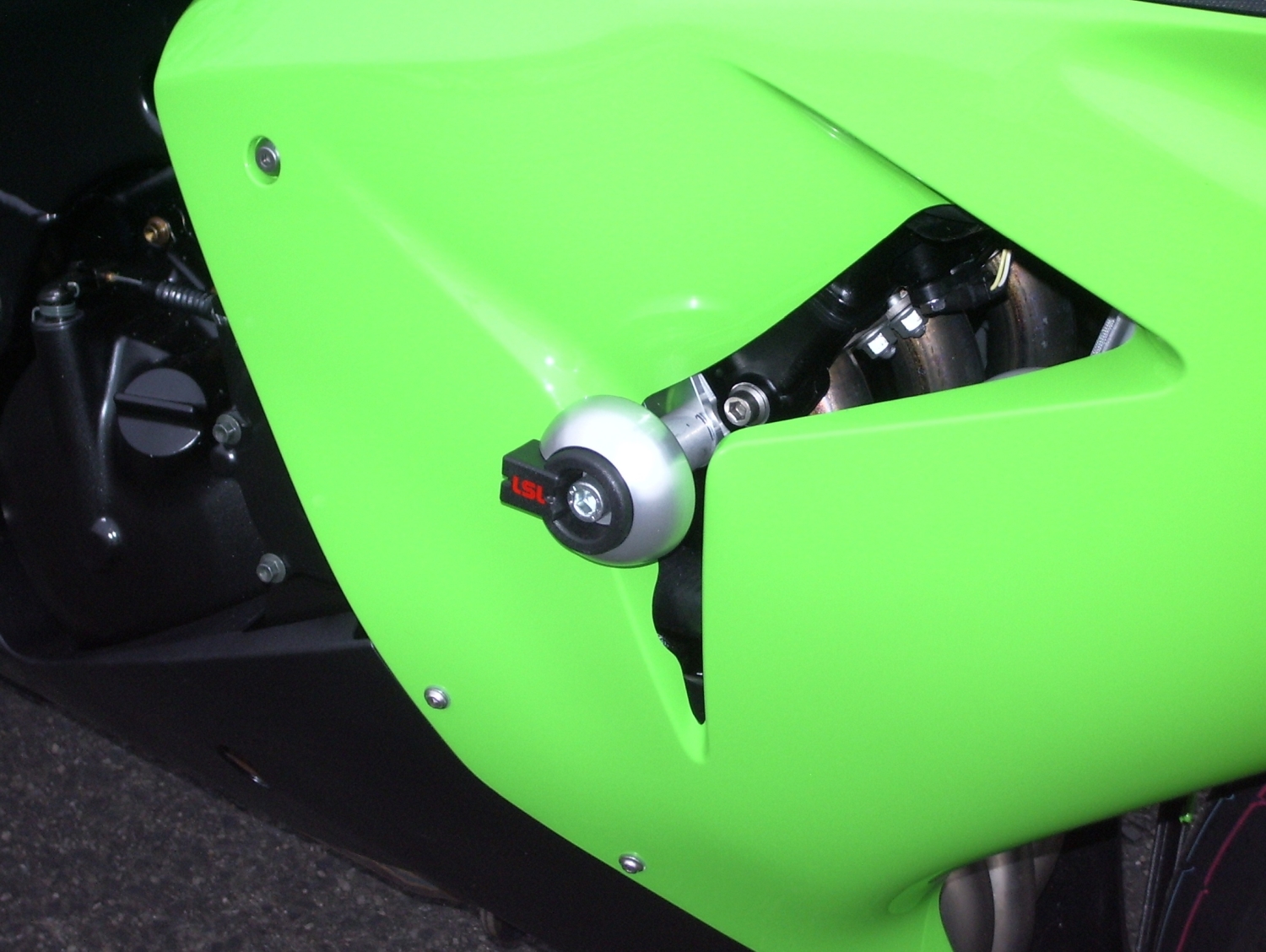 LSL Crash Pad Mounting Kit for Kawasaki ZX-10R, 2006-2007