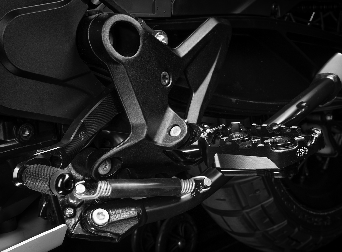 Gilles TECH-X Enduro footresten black for BMW F850GS/R1200GS (Adv.)/R1250GS (Adv.)/R1300GS 2014-