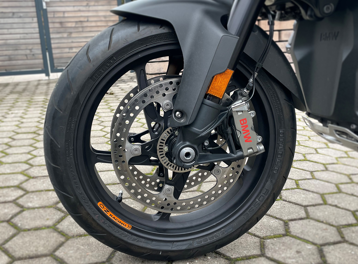 OZ Piega 17" Conversion Kit BMW R 1300 GS Black