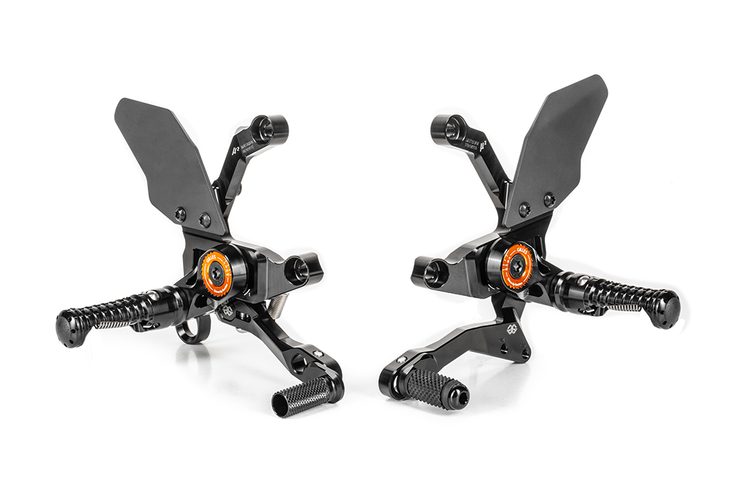 GILLES MUE2 footrest system for KTM 1290 Super Duke R from 2020 onwards, 1390 Super Duke R from 2023 onwards