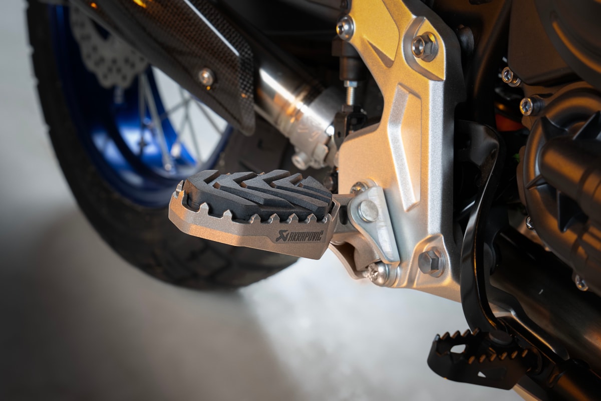 Akrapovic Adventure footresten Titanium for Yamaha Ténéré 700, 2019-