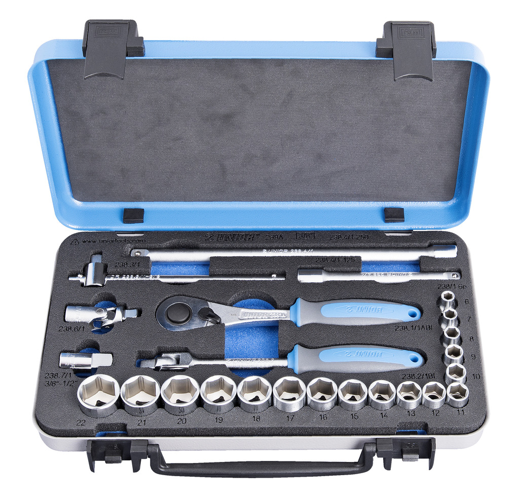 UNIOR 3/8 inch socket set in metal case