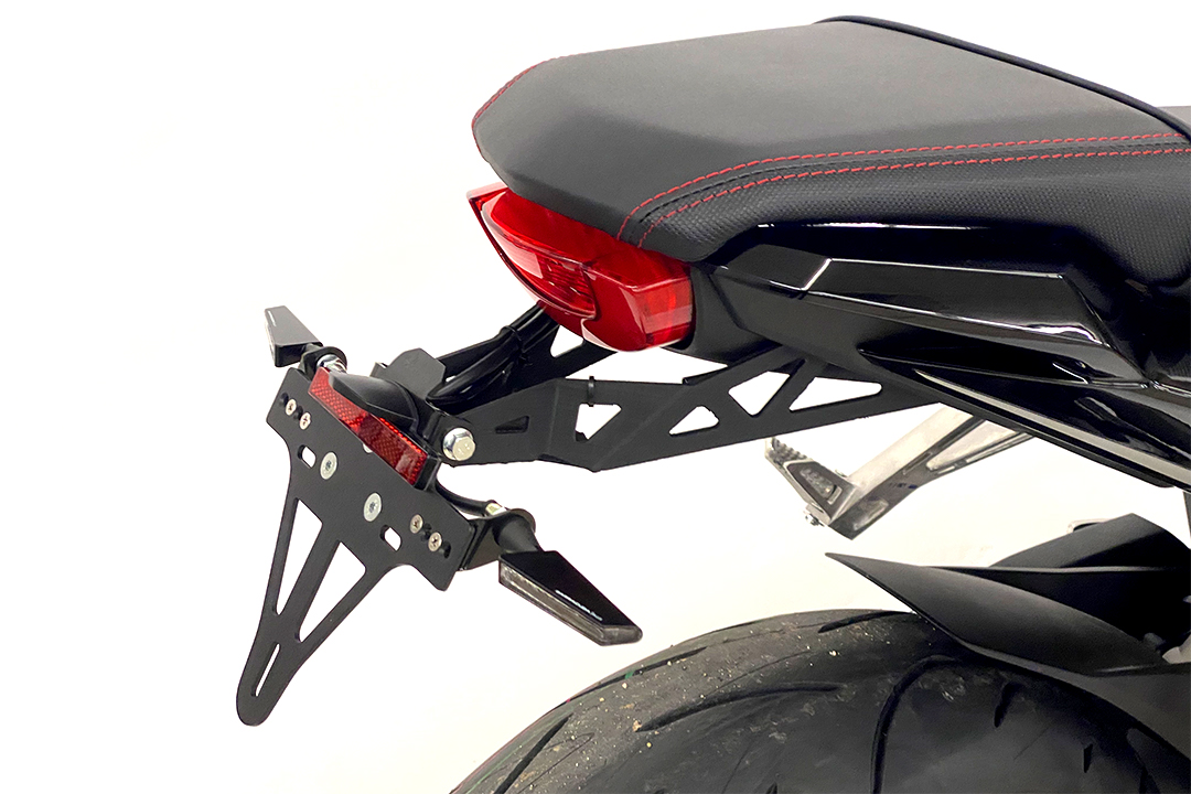 alpha Technik License Plate Holder for Honda CB650R / CBR650R / CB 1000 Hornet, from model year 2021