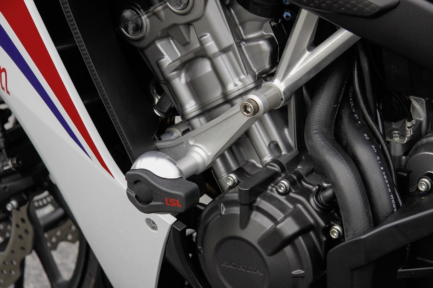 LSL Crash Pad Mounting Kit for Honda CBR650F, 2014-, CB650R, 2019-, CBR650R, 2019-, with Adapter Plates