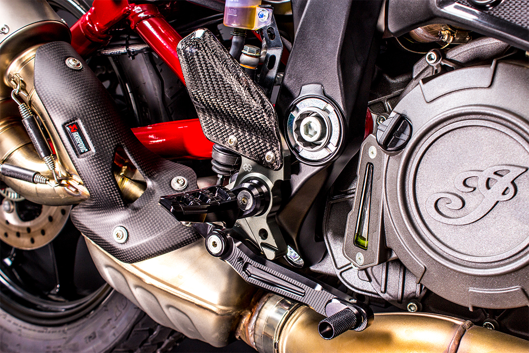 GILLES RCT10GT footrestenanlage for Indian FTR 1200 / S from model year 2019-