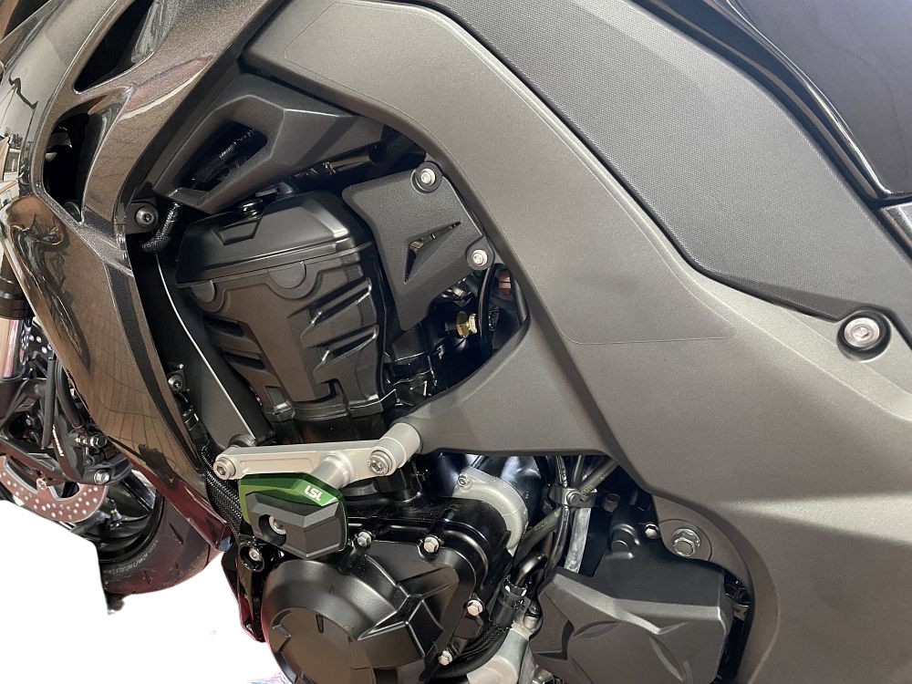 LSL Crash Pad Befestigungskit für Kawasaki Z1100, Z1100SE,  2025-