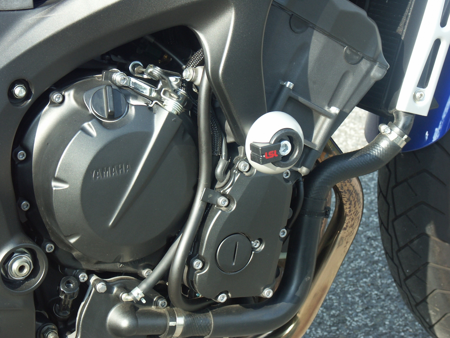 LSL Crash Pad Mounting Kit for Yamaha FZ6/Fazer, 2004-, black