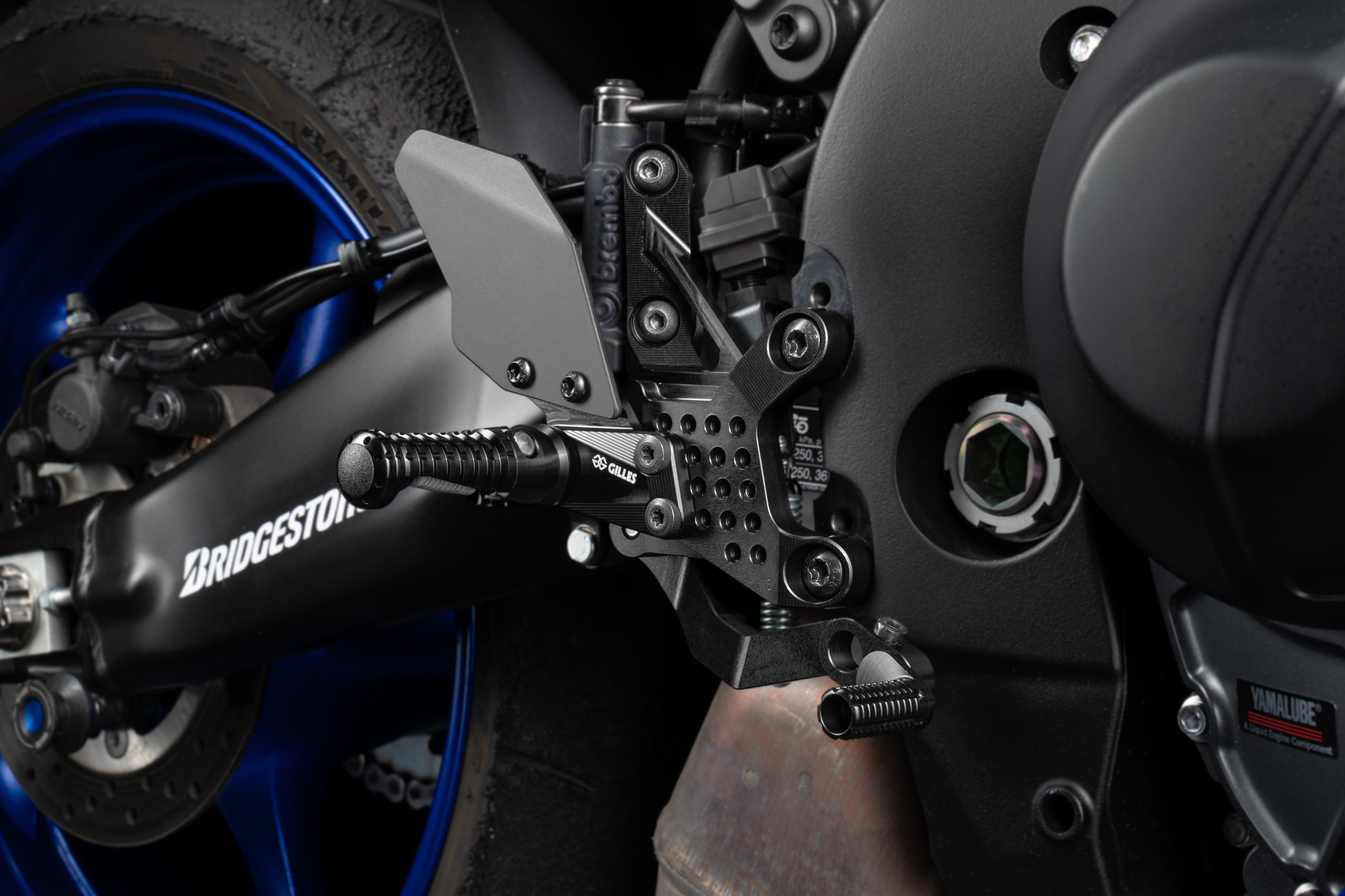 GILLES AS31GT3 footrest rearsets black for Yamaha R9, Type RNA3, RNA4, RNA5, 2025-