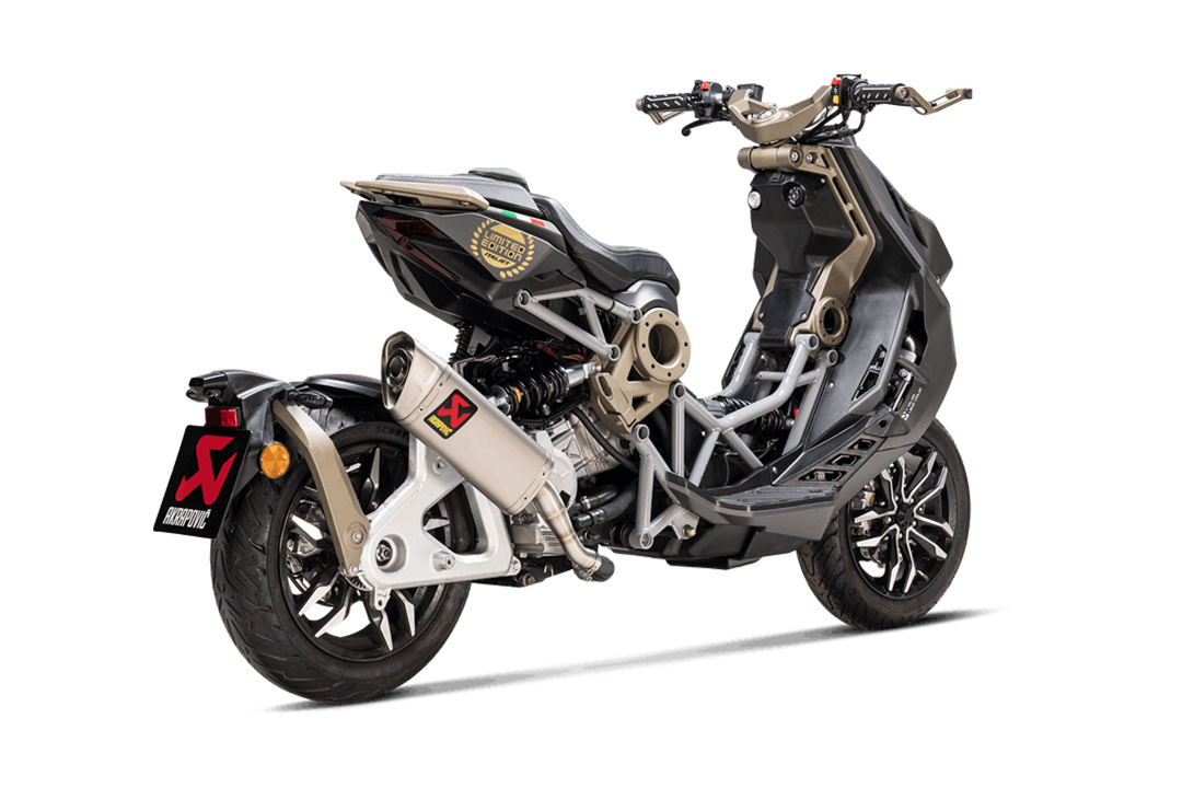Akrapovic Slip-On Line (Titanium) exhaust system for Italjet Dragster 125 / 200 from model year 2021-