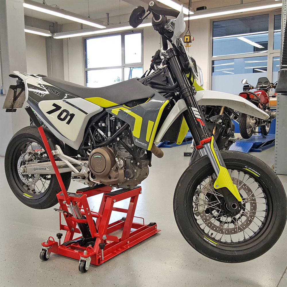 Hydraulic motorcycle lift TRACK