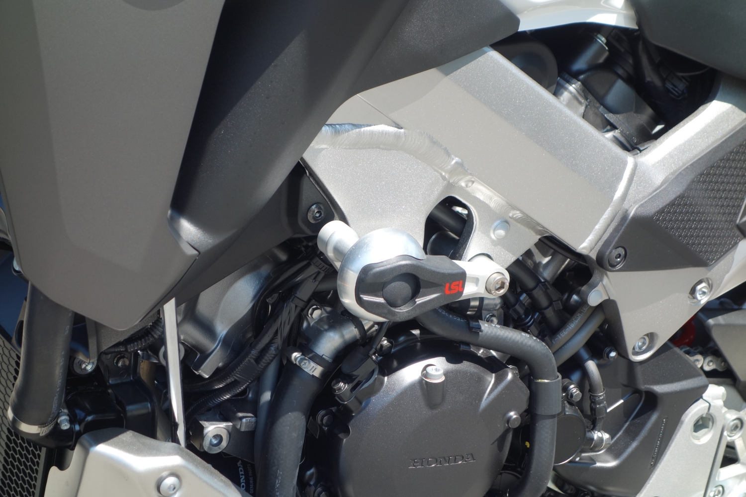 LSL Crash Pad Mounting Kit for Honda VFR800X Crossrunner, 2015-, with Adapter Plates