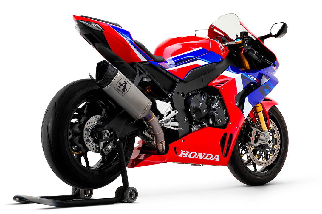 ARROW PISTA Titanium with titanium link pipe for Honda CBR1000 RR-R from model year 2020-