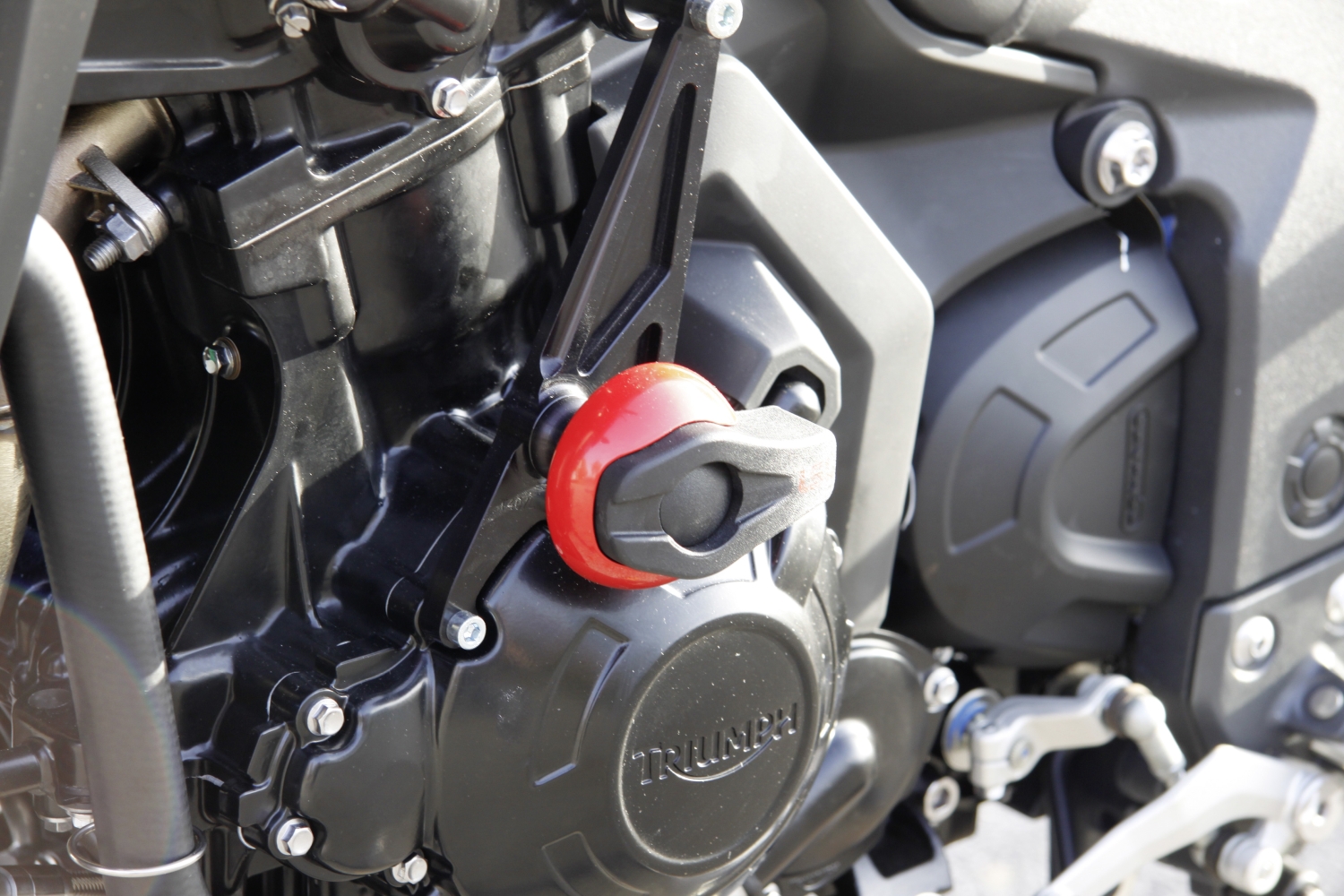 LSL Crash Pad Mounting Kit for Triumph Speed Triple/Tiger 1050, 2012-, Black
