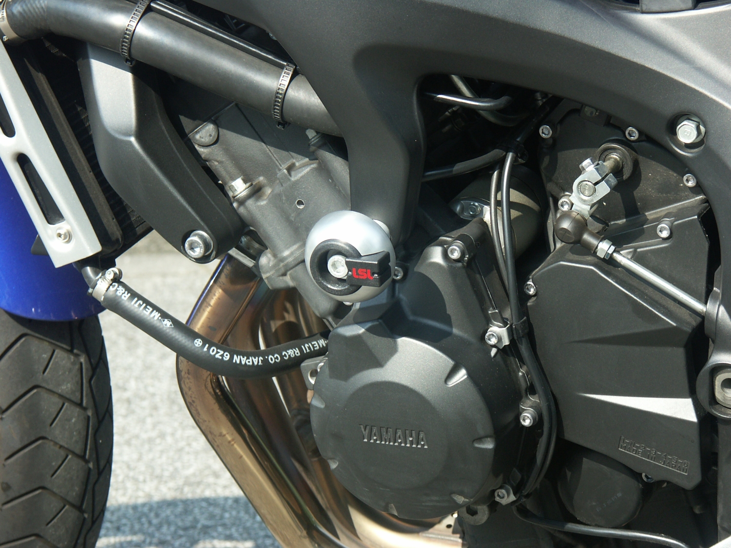 LSL Crash Pad Mounting Kit for Yamaha FZ6/Fazer, 2004-, black