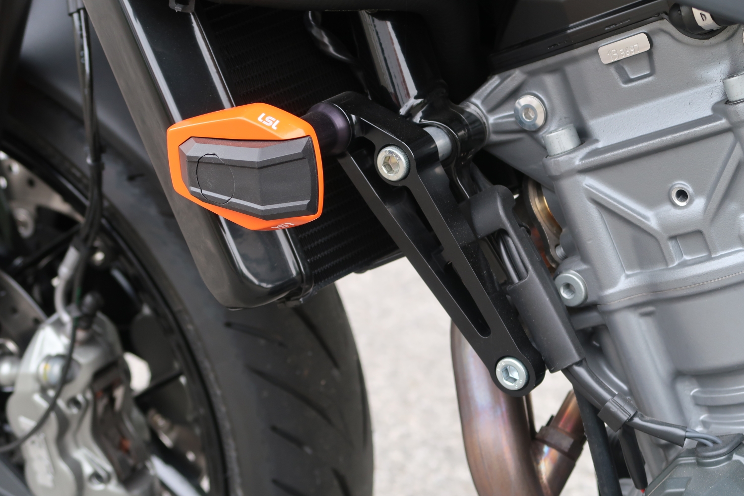 LSL Crash Pad Mounting Kit for KTM Duke 790, black