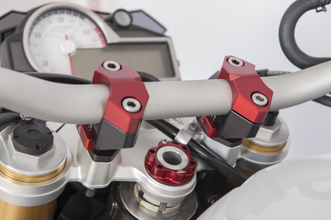 GILLES 2DGT adjustable handlebar risers, black