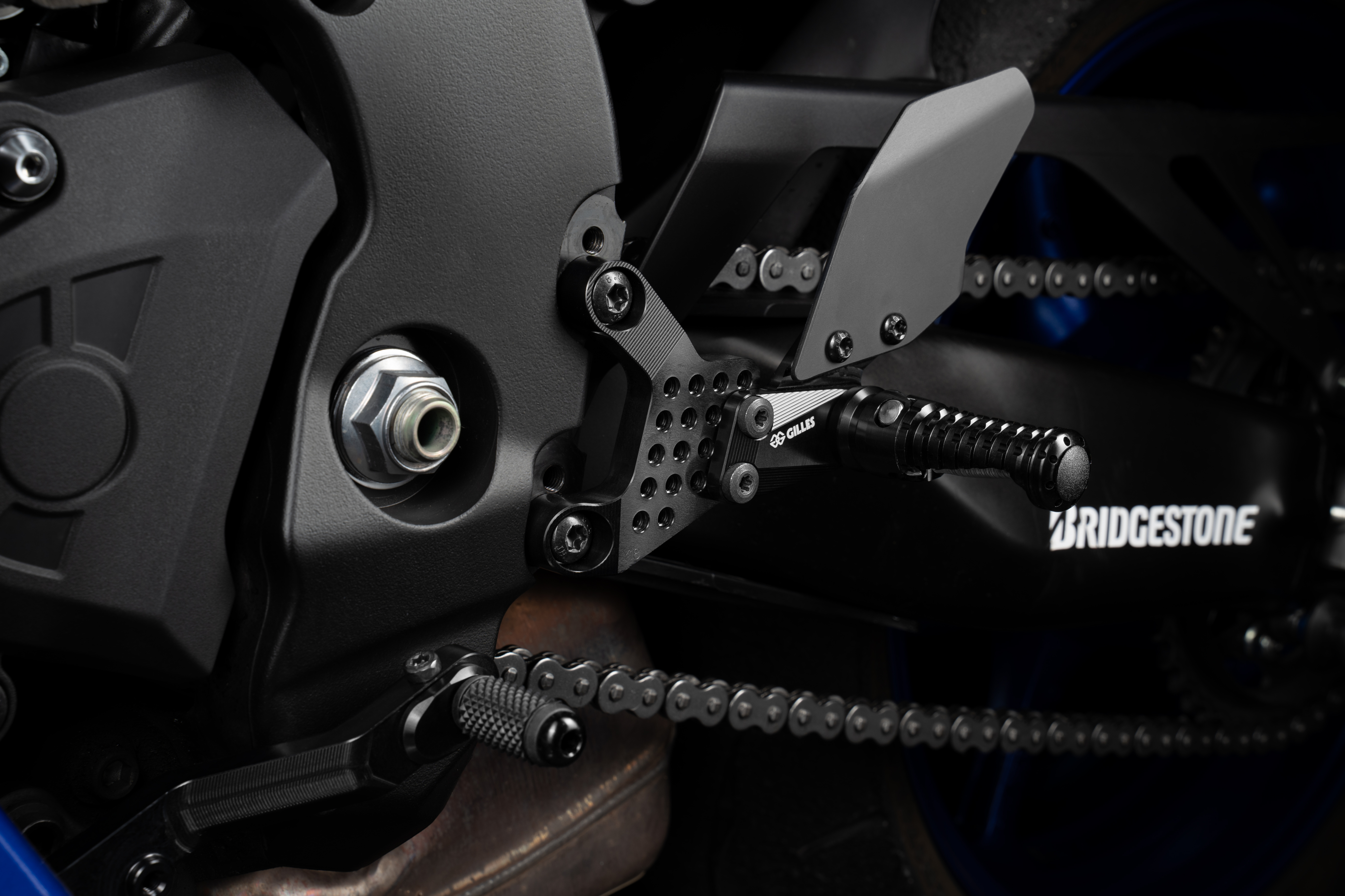 GILLES AS31GT3 footrest rearsets black for Yamaha R9, Type RNA3, RNA4, RNA5, 2025-