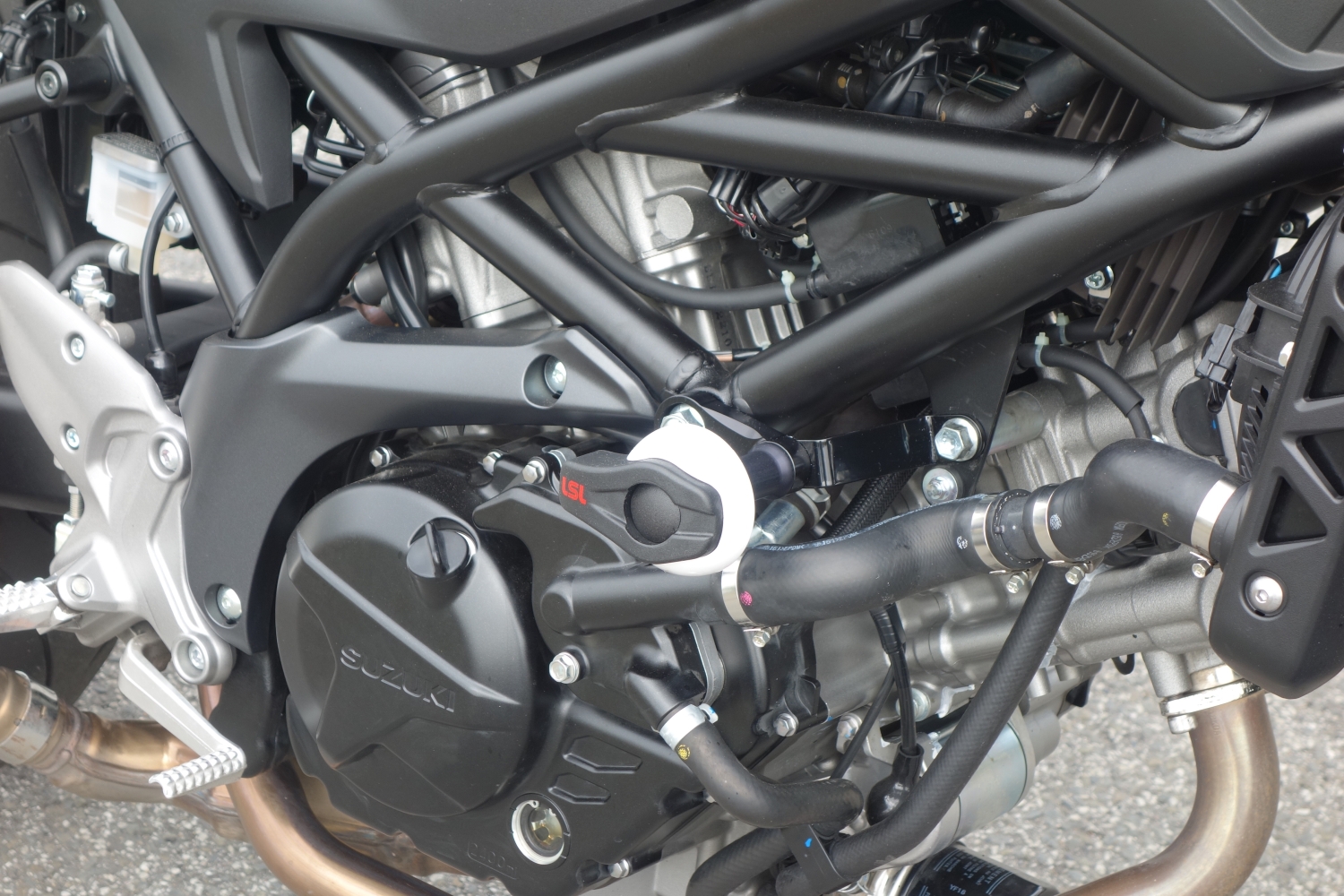 LSL Crash Pad Mounting Kit for Suzuki SFV650 Gladius, 2009-2015, SV650, 2016- (RA), Black