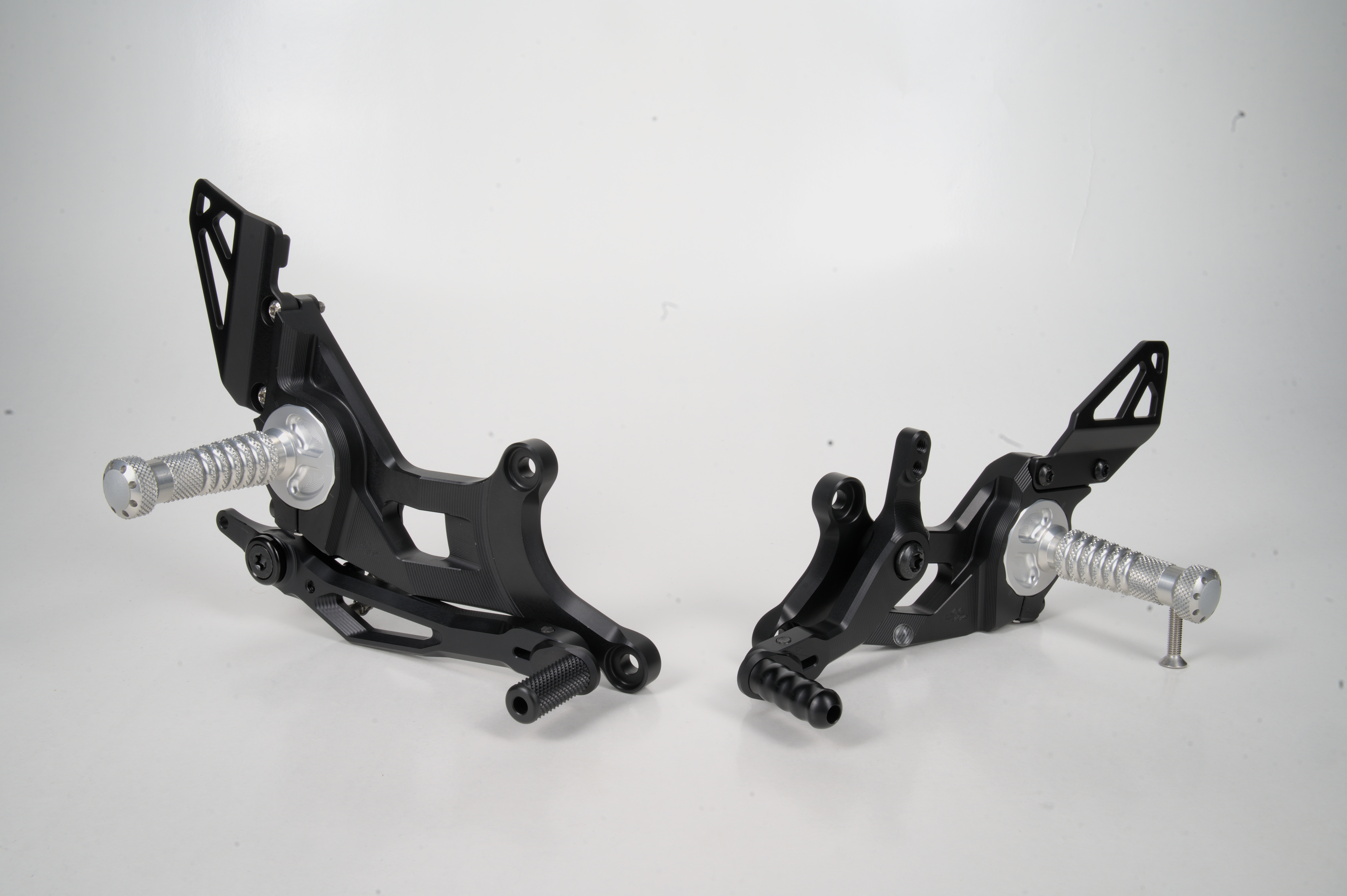 GILLES RCT10 footrest Rear Set BMW RnineT Racer