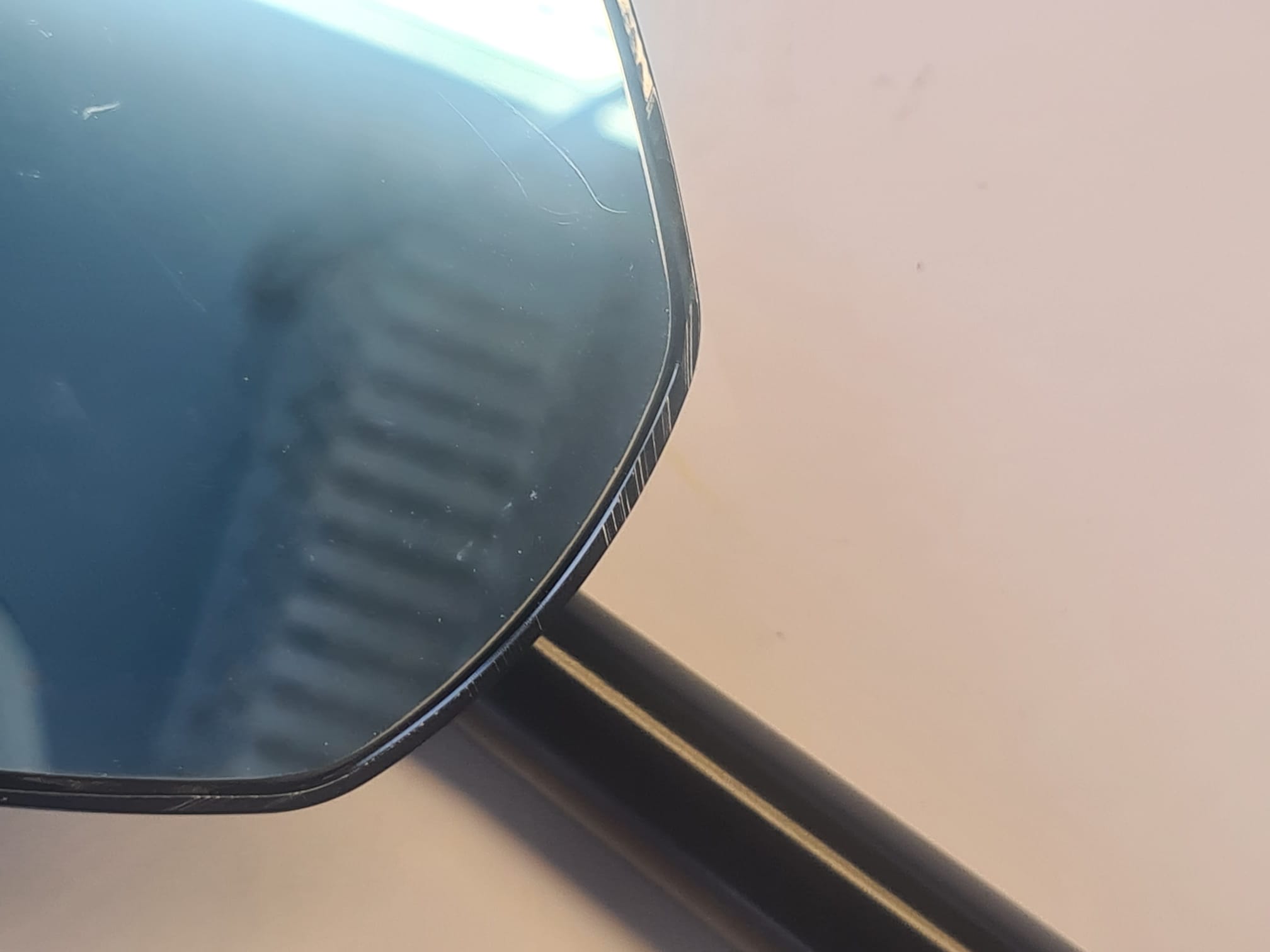Barracuda SKIN-X B-LUX Black Mirror