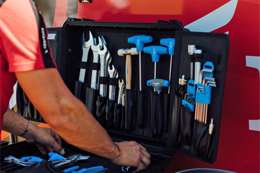 UNIOR 'Pro Kit' Tool Kit for MX