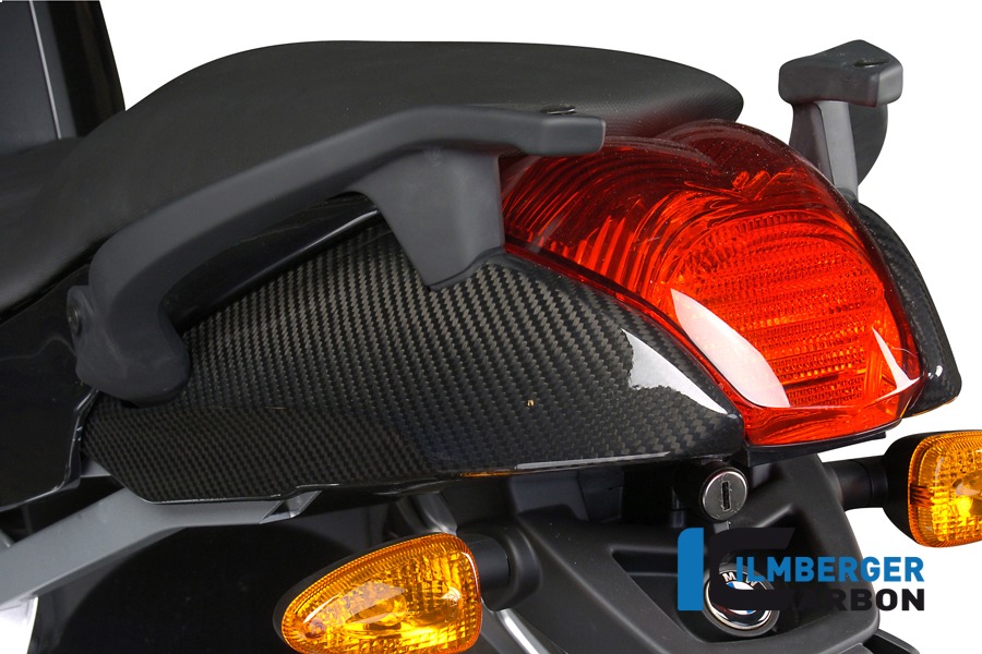 Rücklichtverkleidung, Carbon