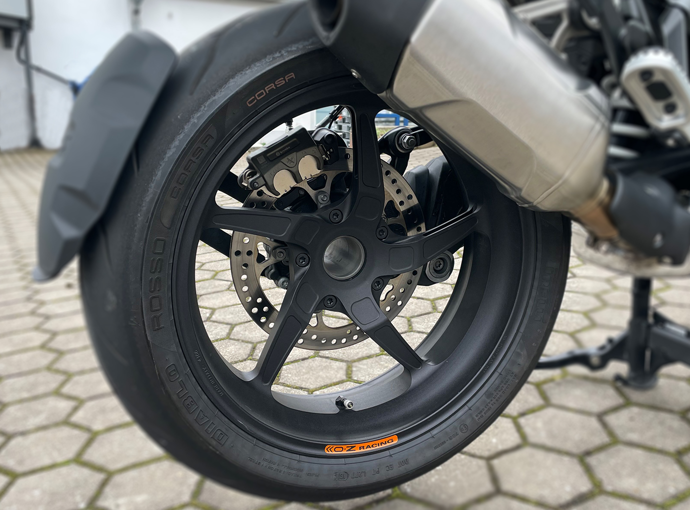 OZ Piega 17" Conversion Kit BMW R 1300 GS Black