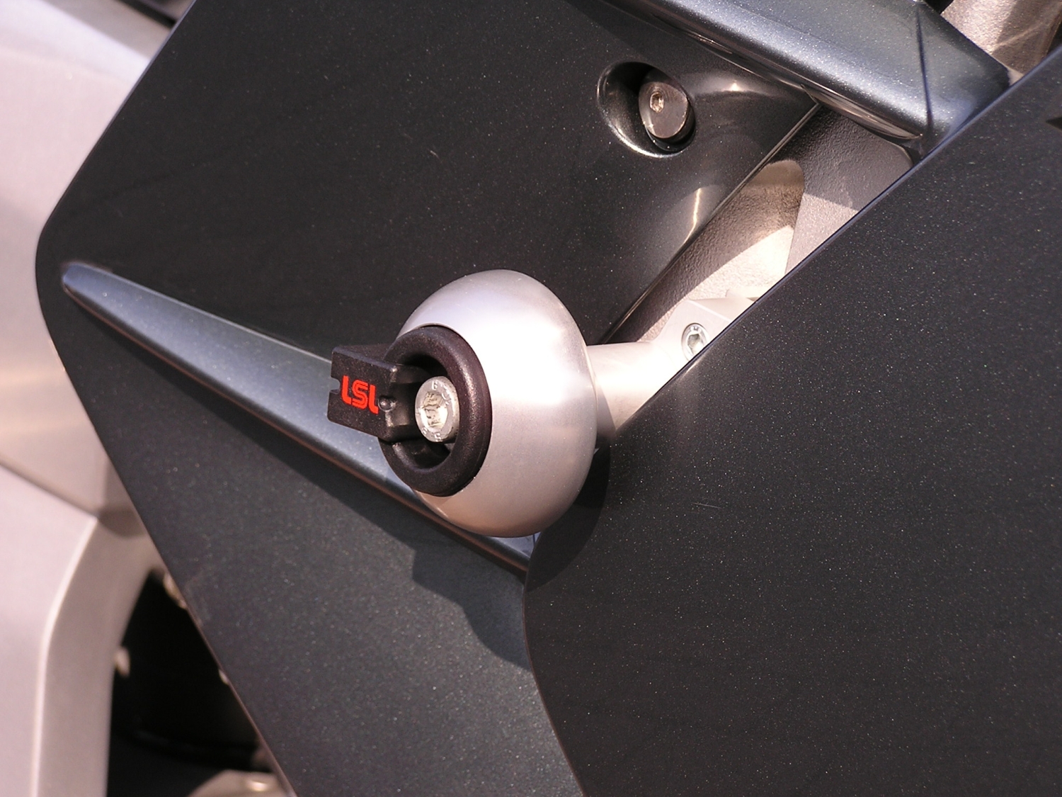 LSL Crash Pad Mounting Kit for Yamaha FJR 1300, -2005