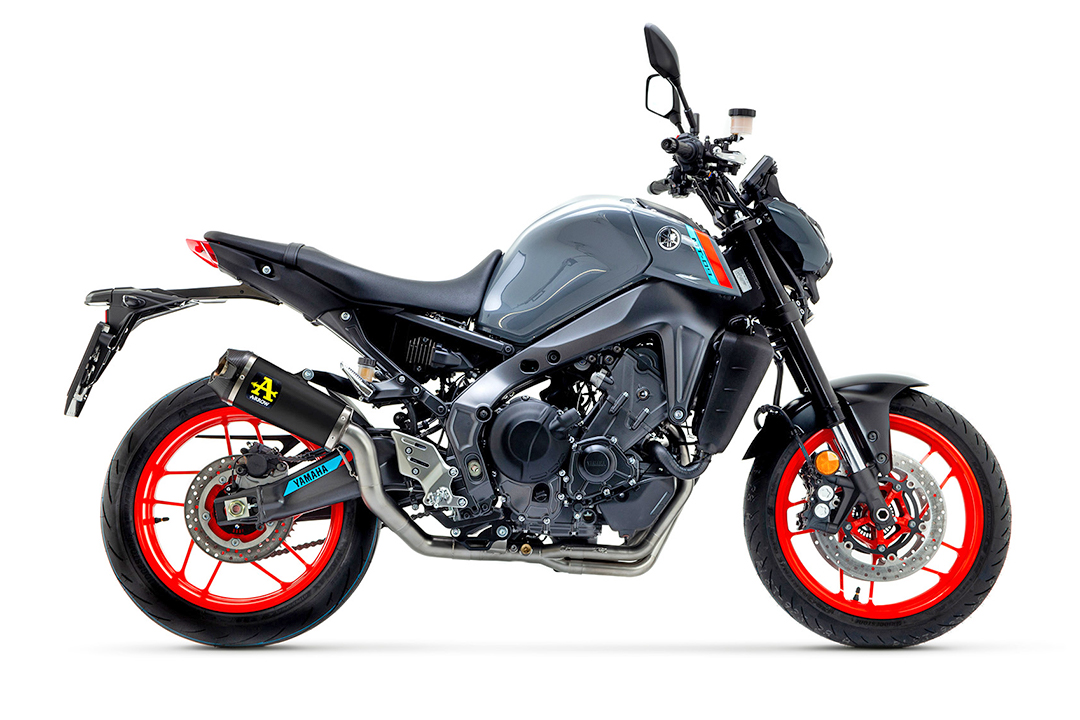 ARROW DARK WORKS Exhaust for Yamaha MT09 2021-, black stainless steel with carbon