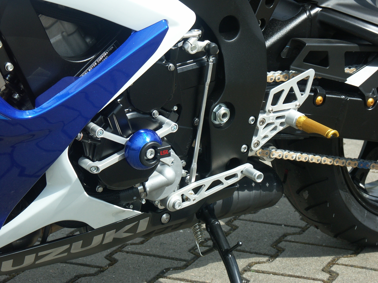 LSL Crash Pad Mounting Kit for Suzuki GSX-R600/ GSX-R750, 2006-2010