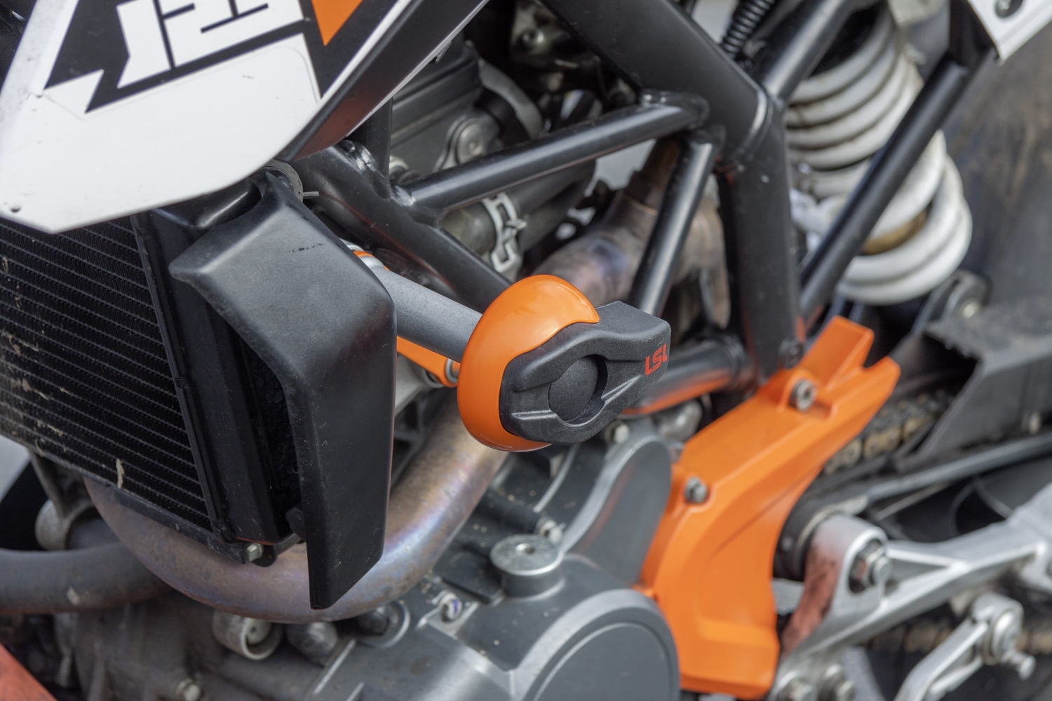 LSL Crash Pad Mounting Kit for KTM Duke 125, Duke 200