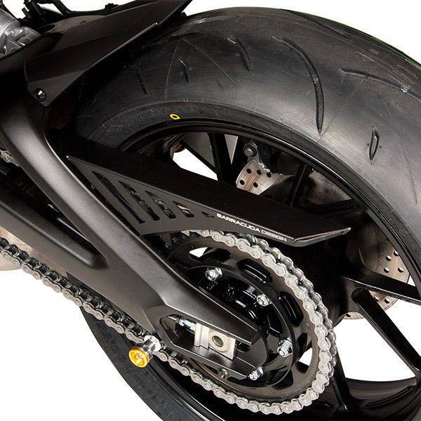 Barracuda motorcycle chainguard Yamaha MT09 2014-2016, Tracer 900 from 2014 - black