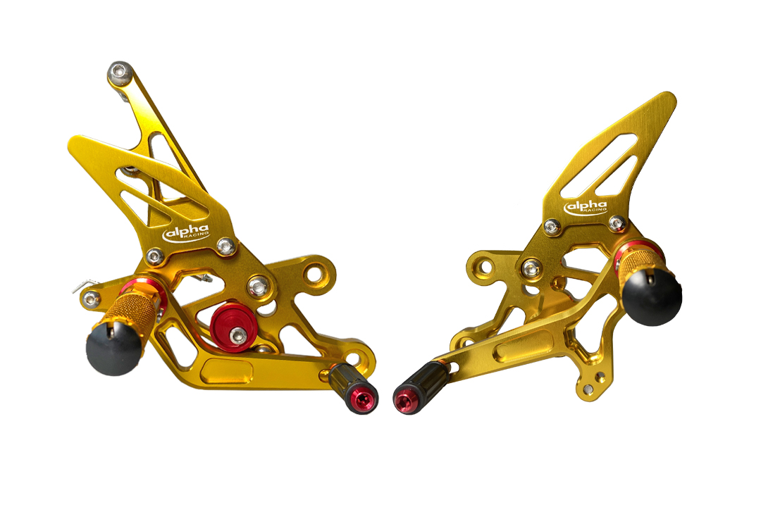 >TRACK< footrestenanlage gold anodised Yamaha FZ1 (Fazer) 2006-2015 / FZ8 (Fazer) 2010-2013 ABE