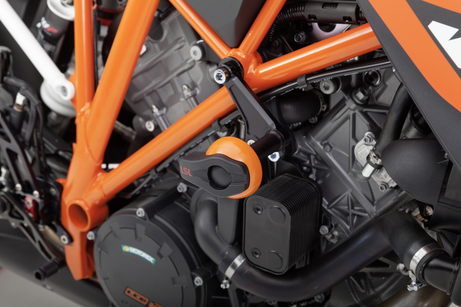 LSL Crash Pad Mounting Kit for KTM 1290 Superduke R, black