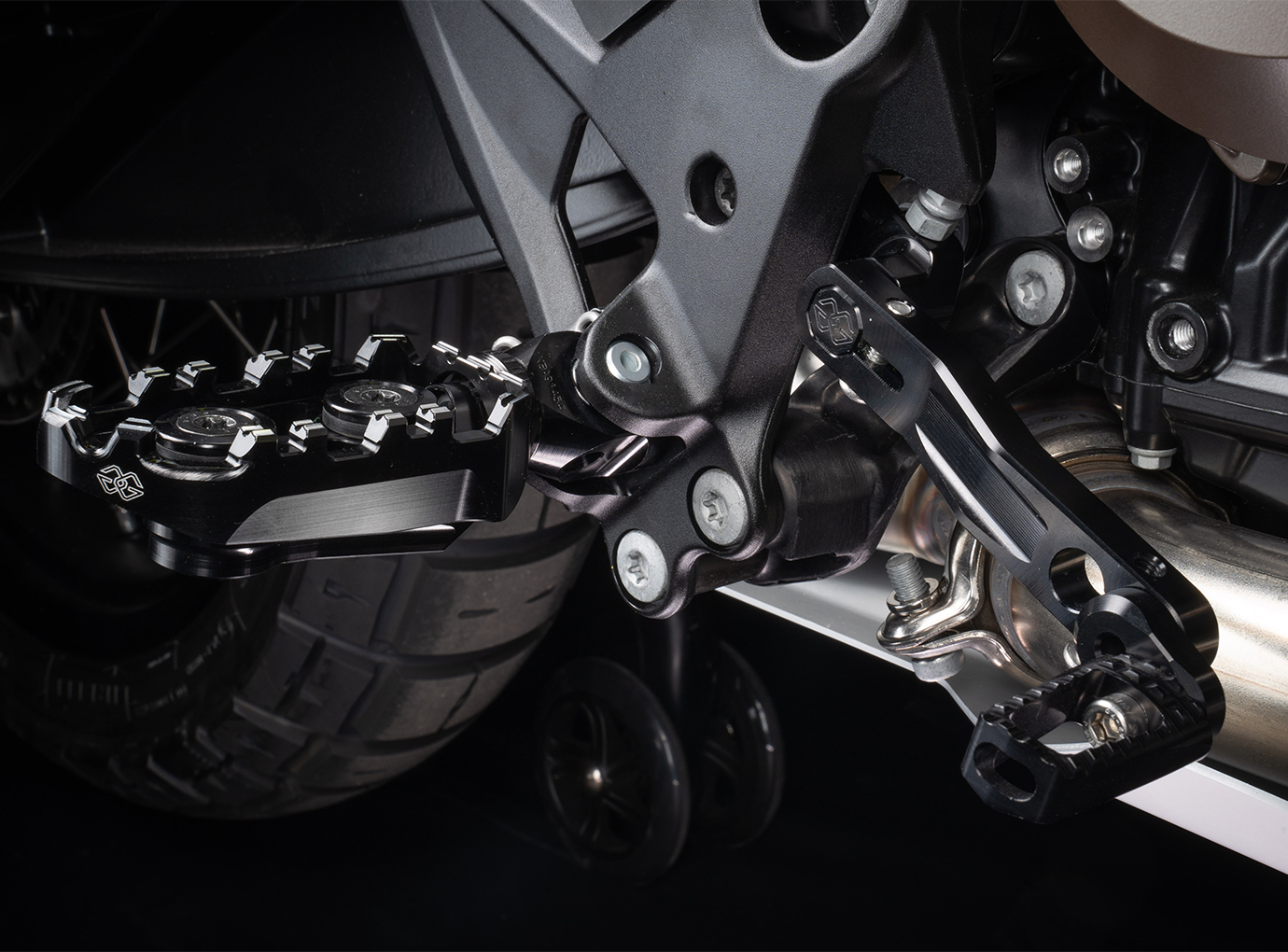 Gilles Pro-X Enduro footrest black for Ducati Multistrada 1200(S) / 1260(S) 2009-2021