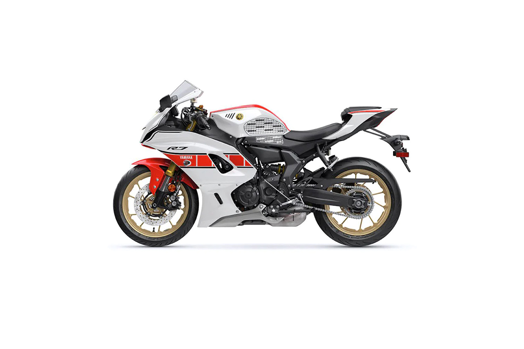 Stompgrip Tank Pad, Black, Volcano, Streetbike Tank Kit - Tank Sides, for Yamaha YZF-R7 RM39 EURO5 2022-