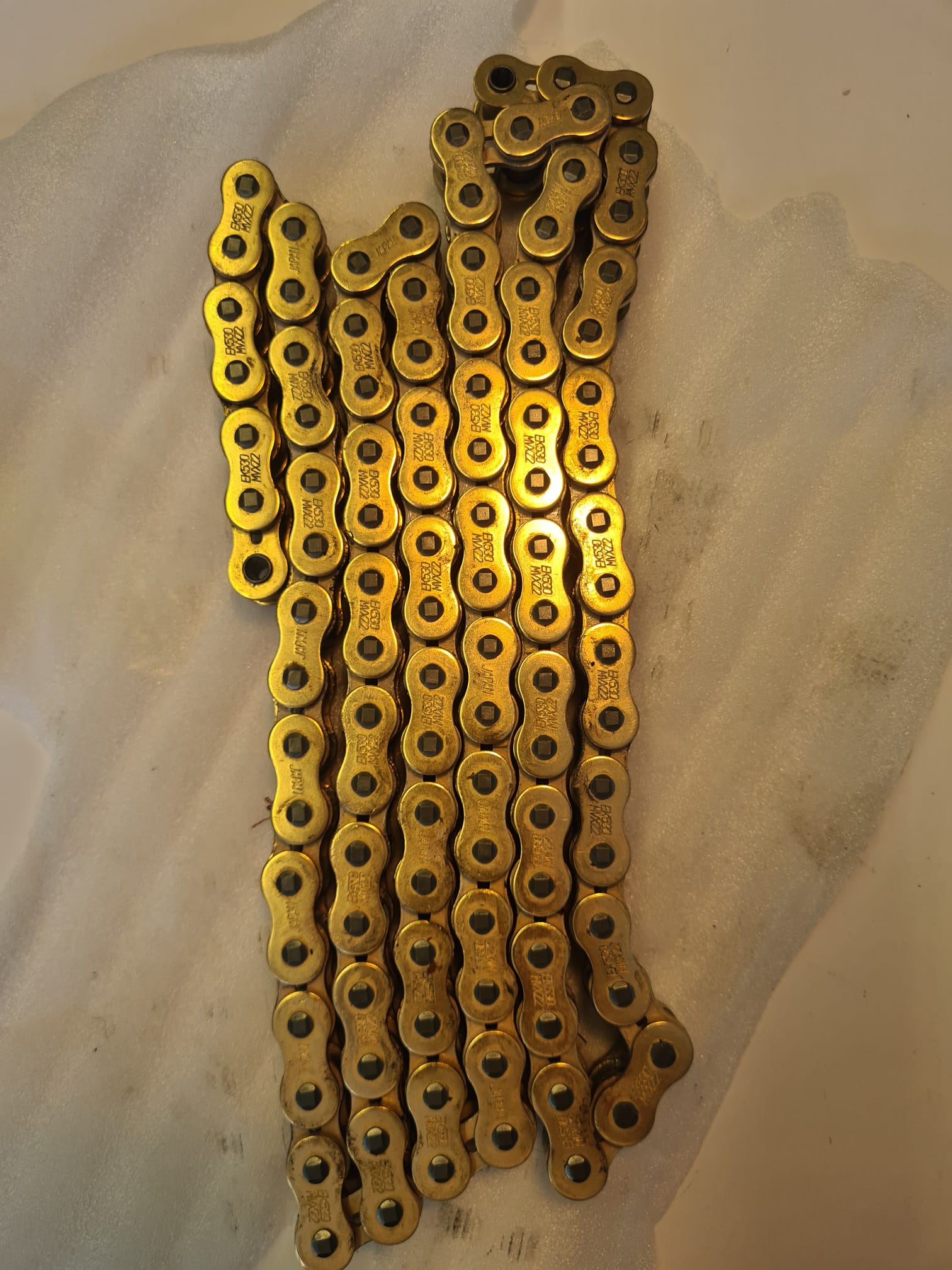 chain ENUMA MVXZ-2 530, ideal OEM replacement chain - 106 links - Gold colour