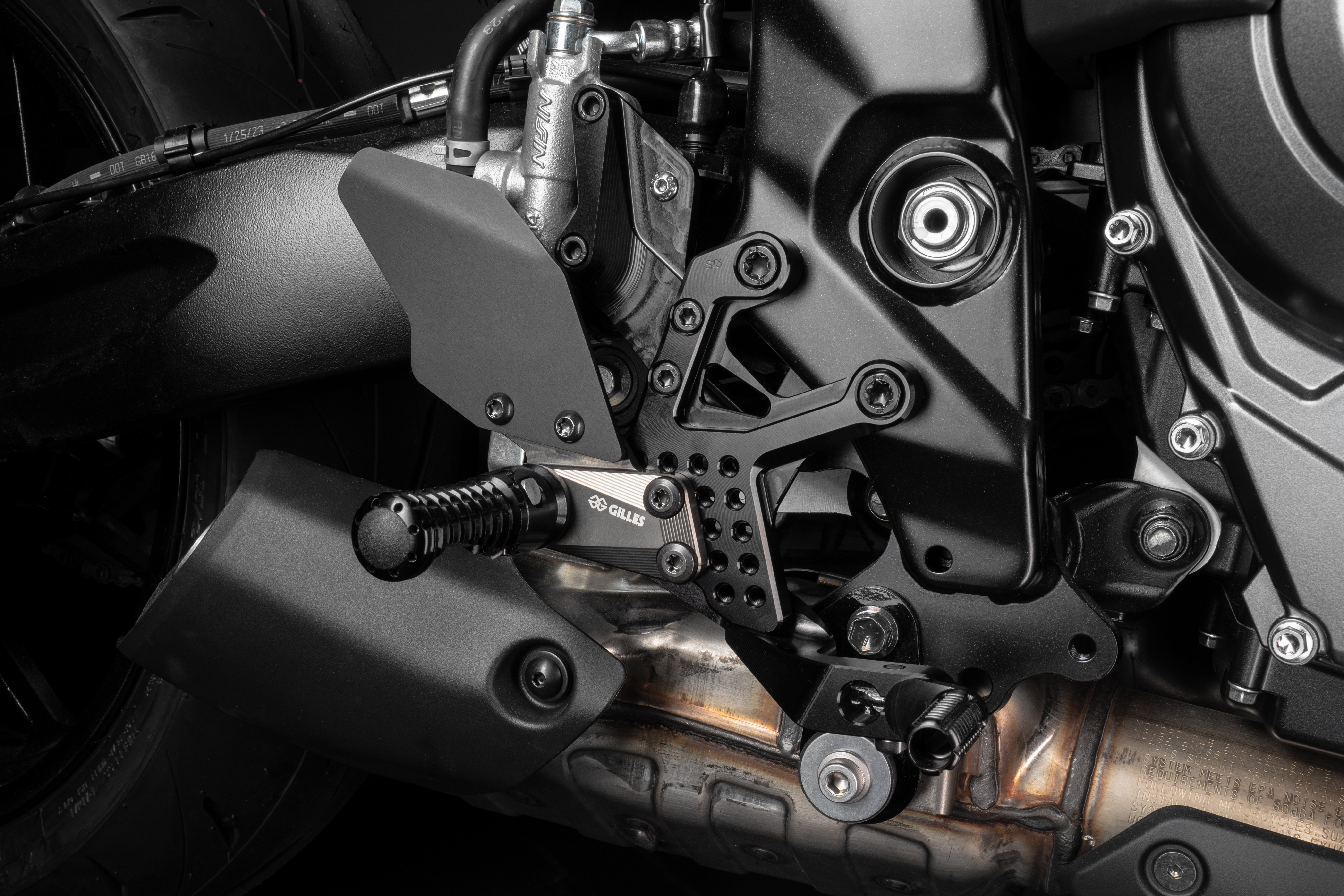 GILLES AS31GT3 black footrest system for Suzuki GSX-8S 2023- / GSX-8R 2024-