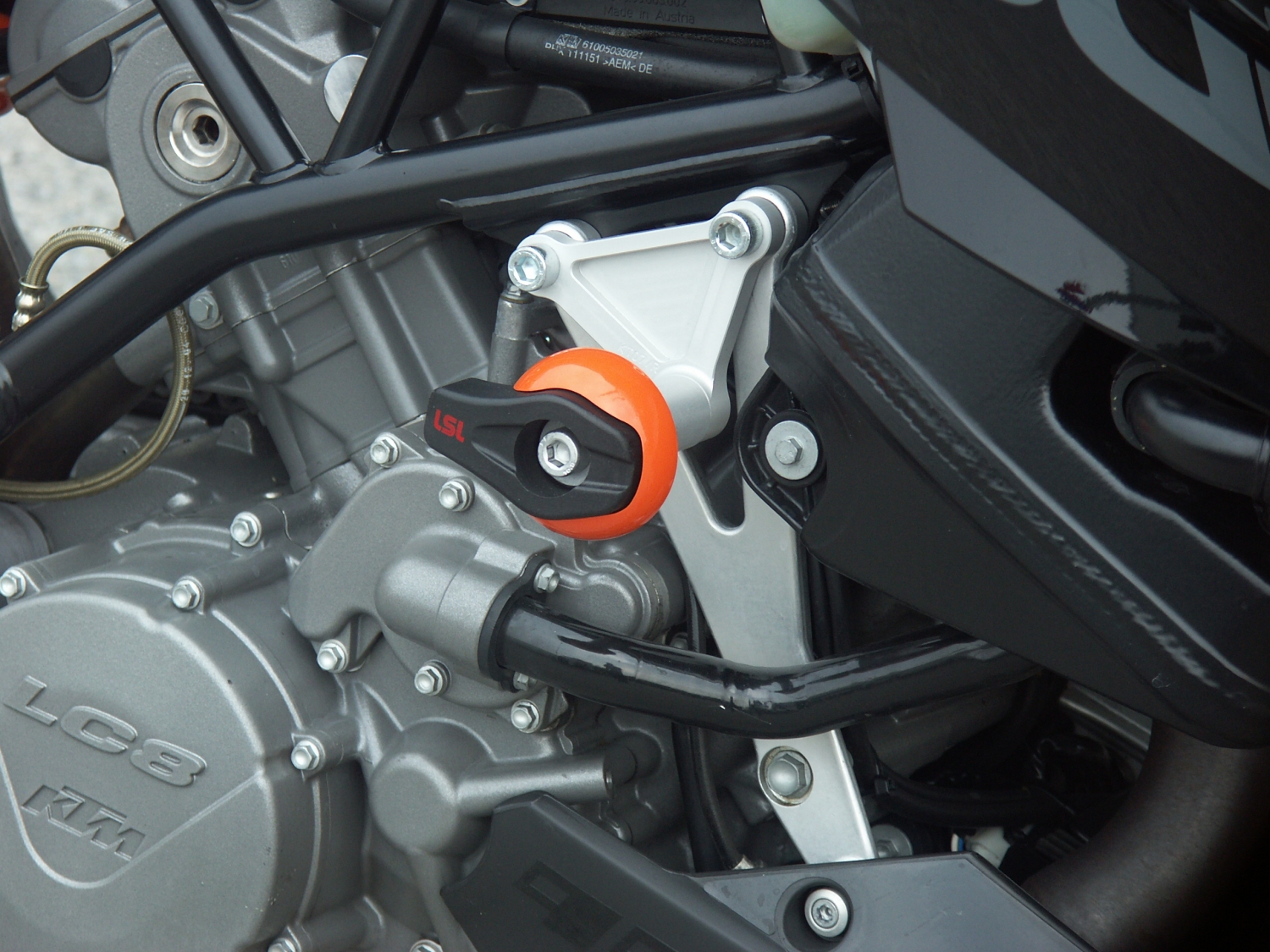 LSL Crash Pad Mounting Kit for KTM Super Duke 990, 2005-, Supermoto R 950, 2006-