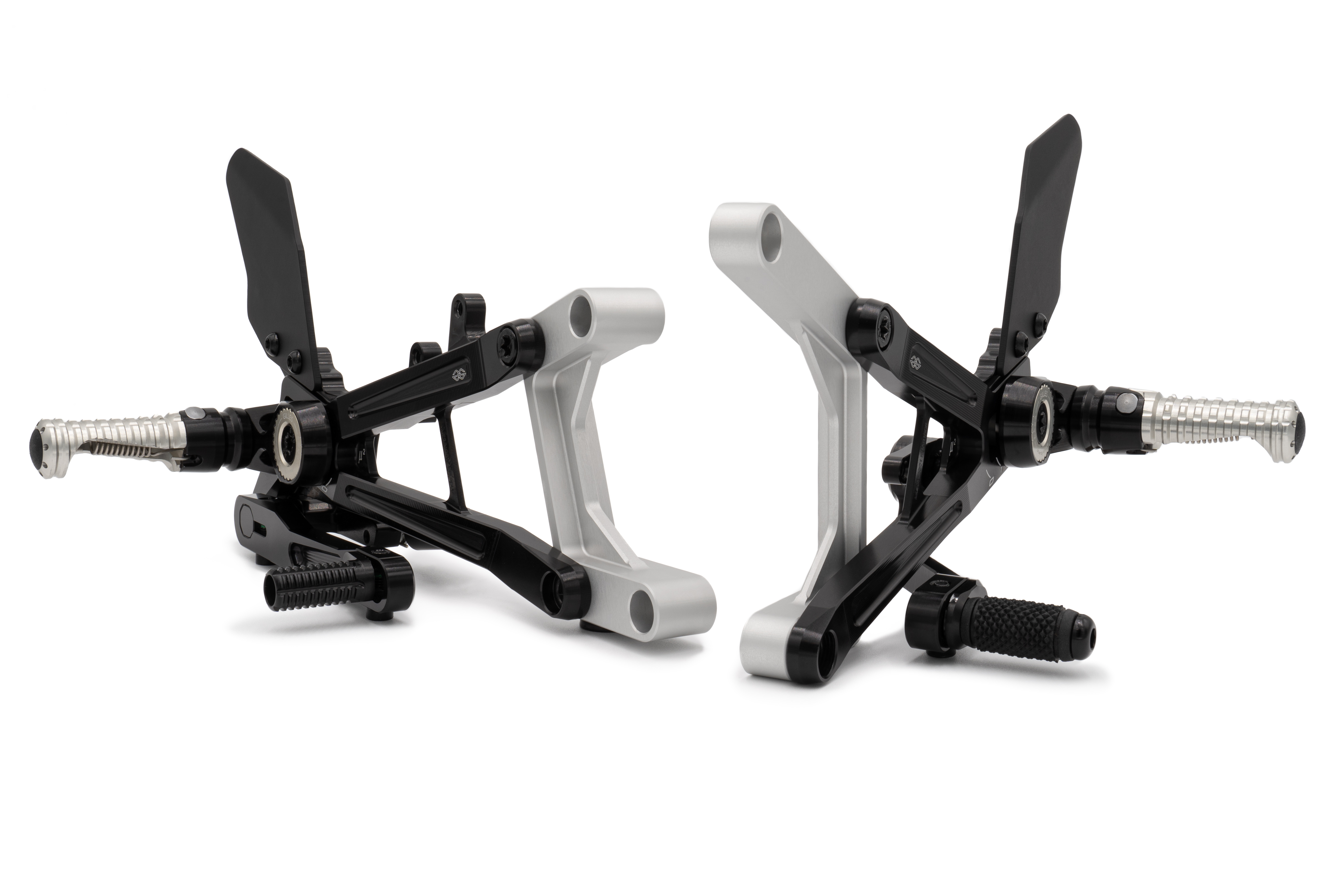 GILLES MUE2 footrestenanlage Moto Guzzi V100 Stelvio 2023-
