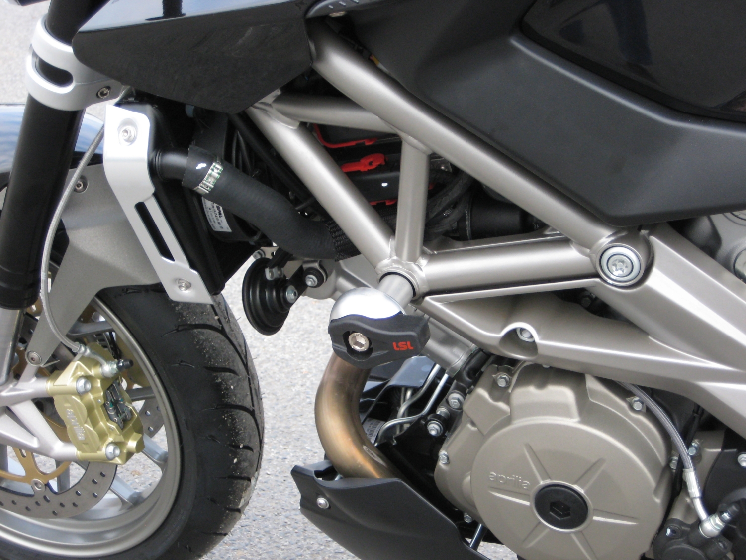 LSL Crash Pad Mounting Kit, for Aprilia Shiver/Dorsoduro, 2008-, DS, black
